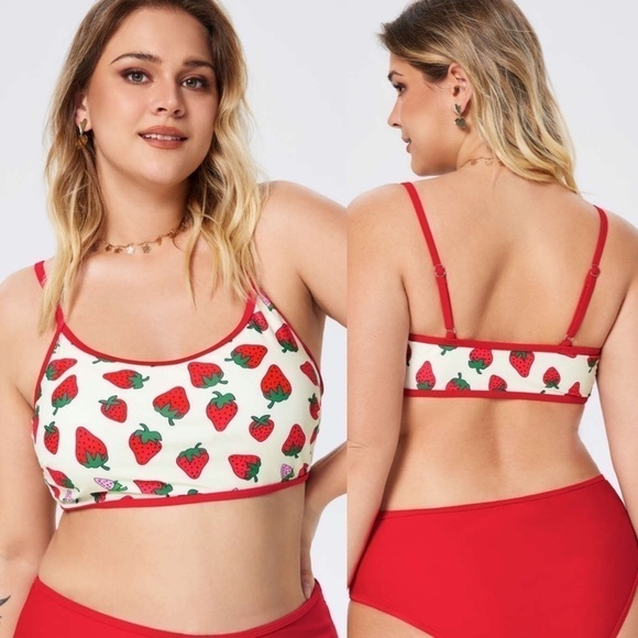 Cider Womens Curvy Plus Cute Strawberry Print Bikini Top Sz 4X - Picture 1 of 5